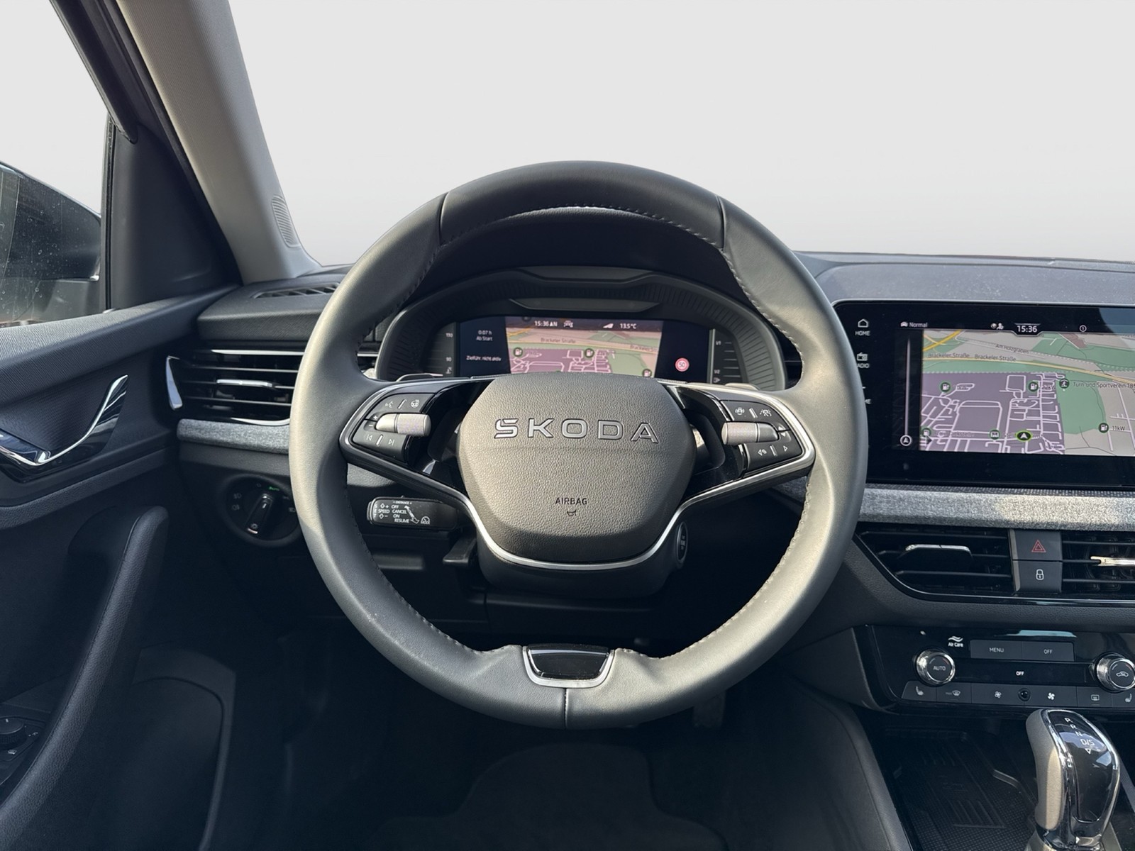 Skoda Kamiq 1.0 TOUR BLACKPACKAGE CAM MATRIX NAVI LM17