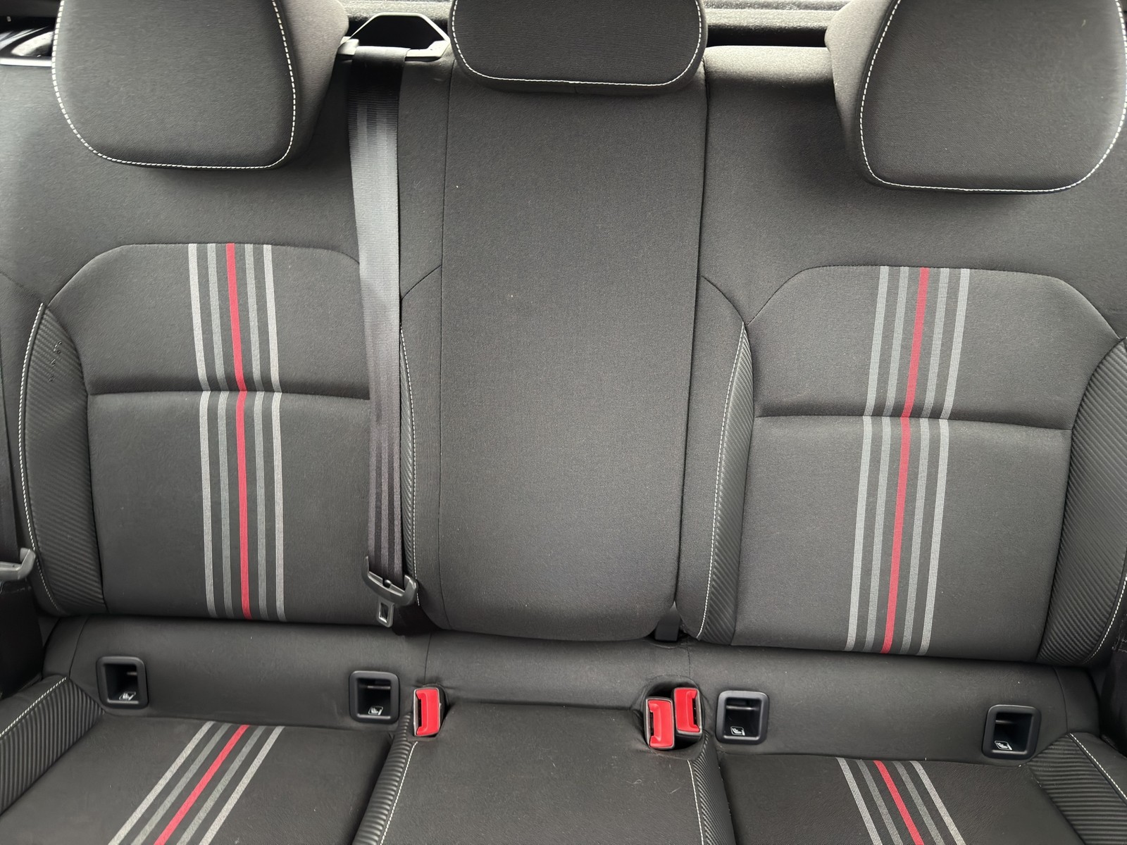 Skoda Fabia 1.0 MONTE CARLO CAM ACC NAVI ALU SITZHEIZ.