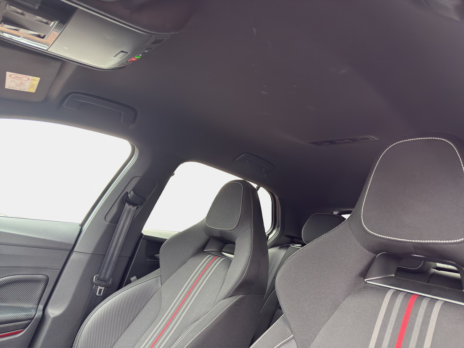 Skoda Fabia 1.0 MONTE CARLO CAM ACC NAVI ALU SITZHEIZ.