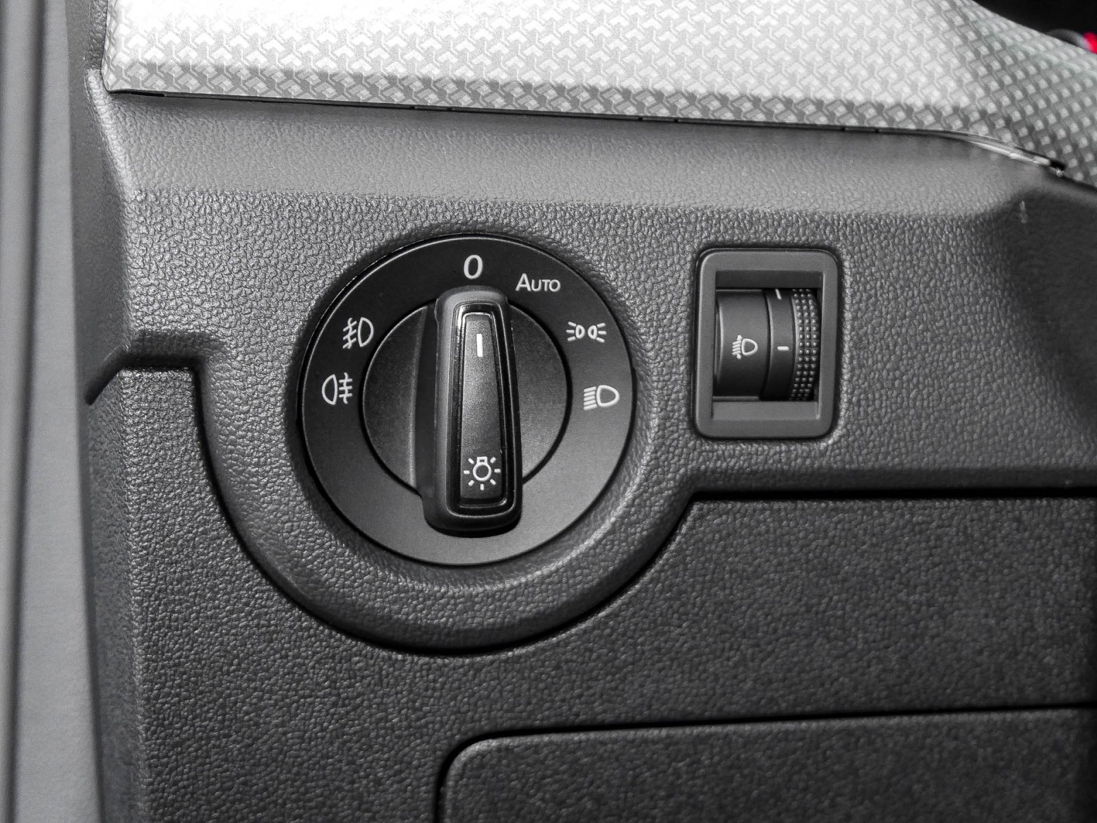 Volkswagen T-Cross 1.0 MOVE SITZHEIZ. NAVI ALU16 USB DAB+