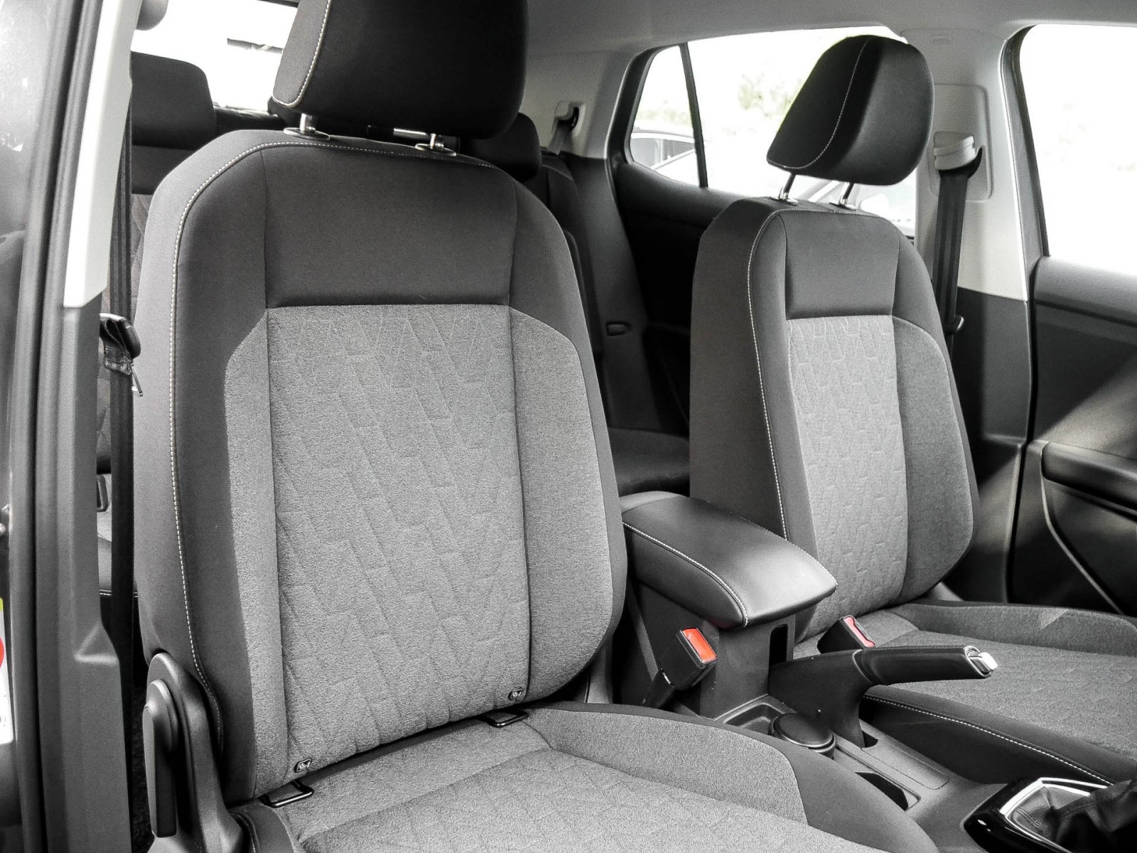 Volkswagen T-Cross 1.0 MOVE SITZHEIZ. NAVI ALU16 USB DAB+