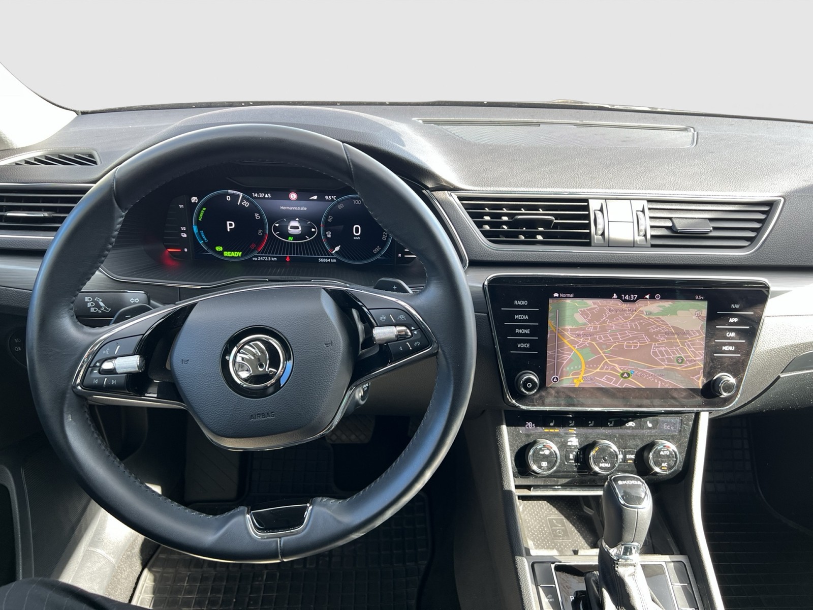 Skoda Superb Combi 1.4 iV STYLE STANDHZ AHK CAM MATRIX