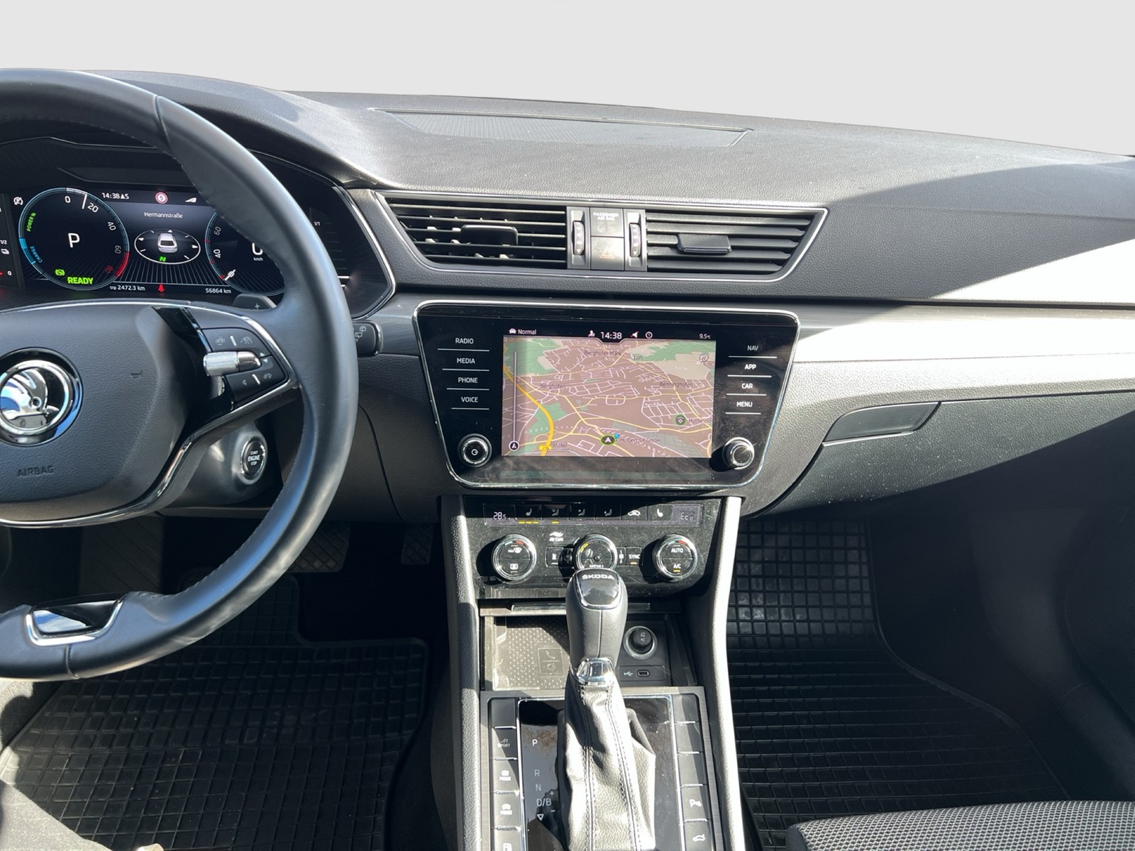 Skoda Superb Combi 1.4 iV STYLE STANDHZ AHK CAM MATRIX