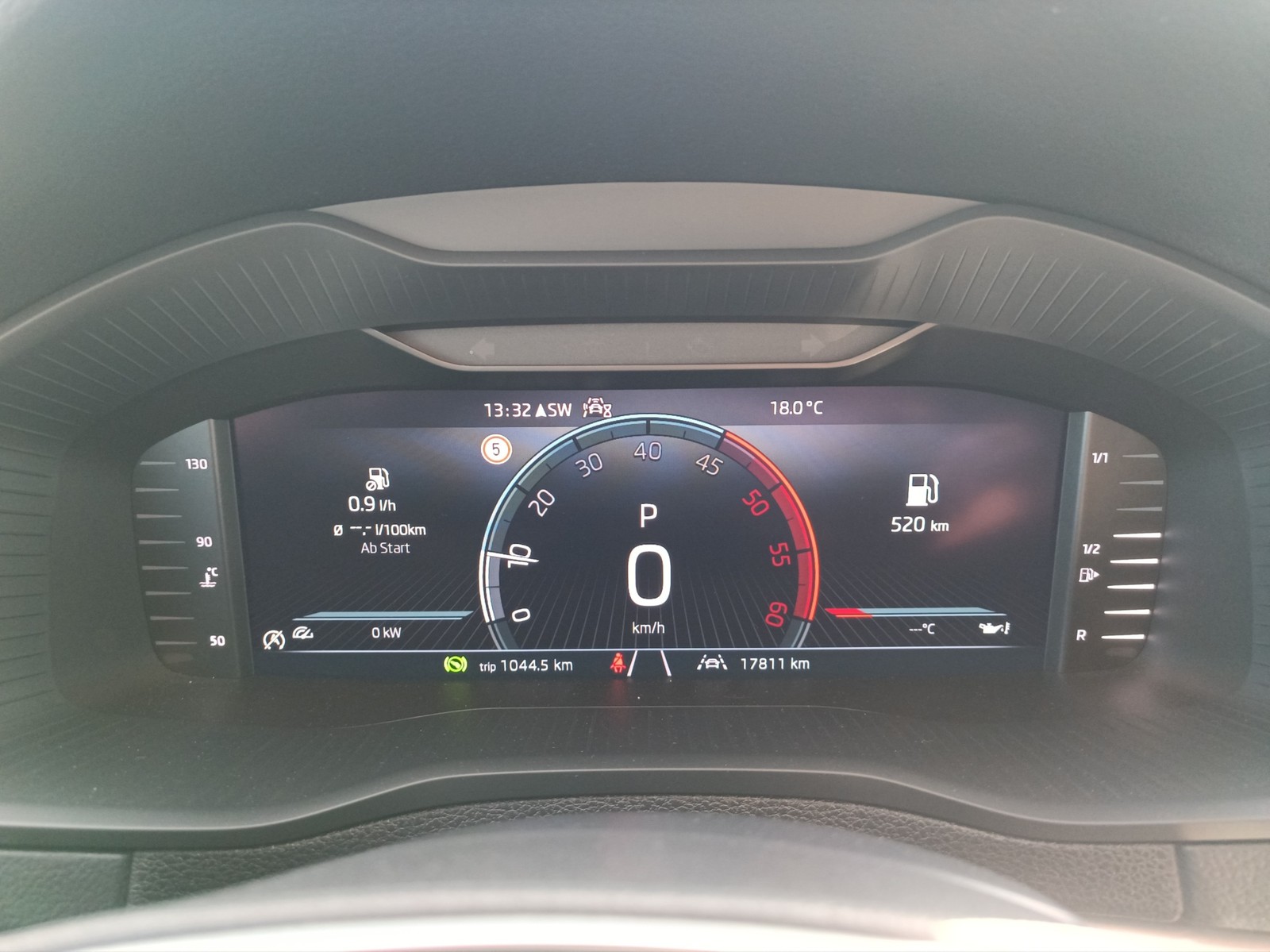 Skoda Karoq Drive 4X4 KAMERA AHK SITZHEIZ. ACC NAVI