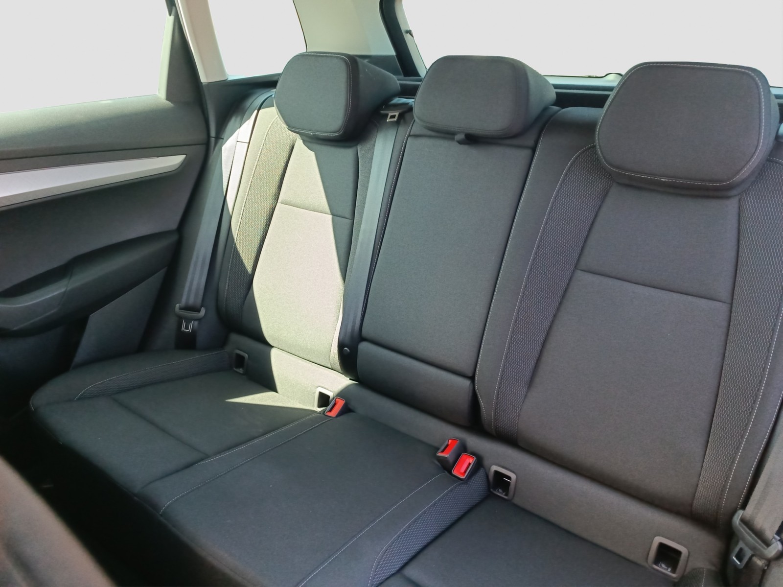 Skoda Karoq Drive 4X4 KAMERA AHK SITZHEIZ. ACC NAVI