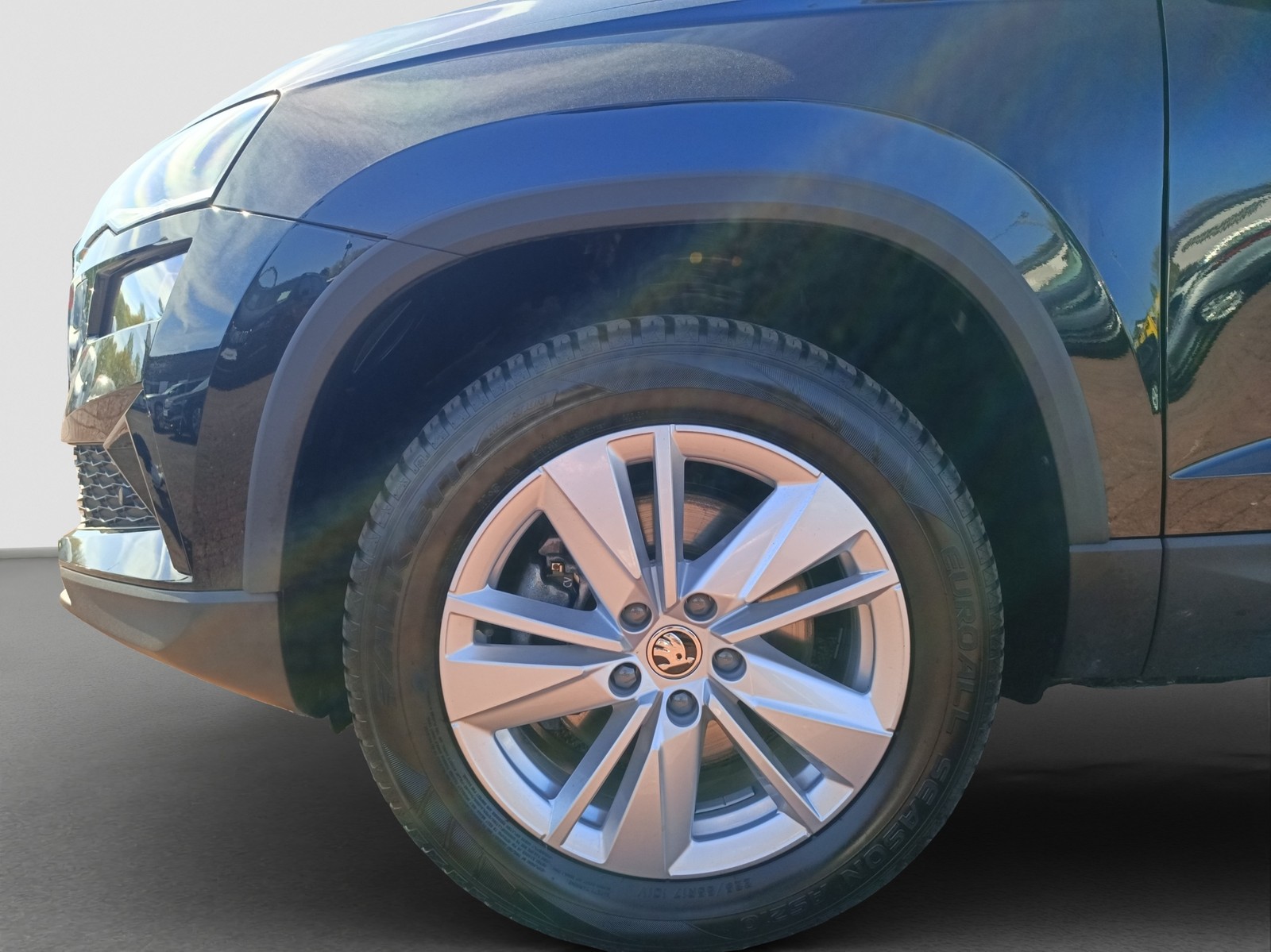 Skoda Karoq Drive 4X4 KAMERA AHK SITZHEIZ. ACC NAVI