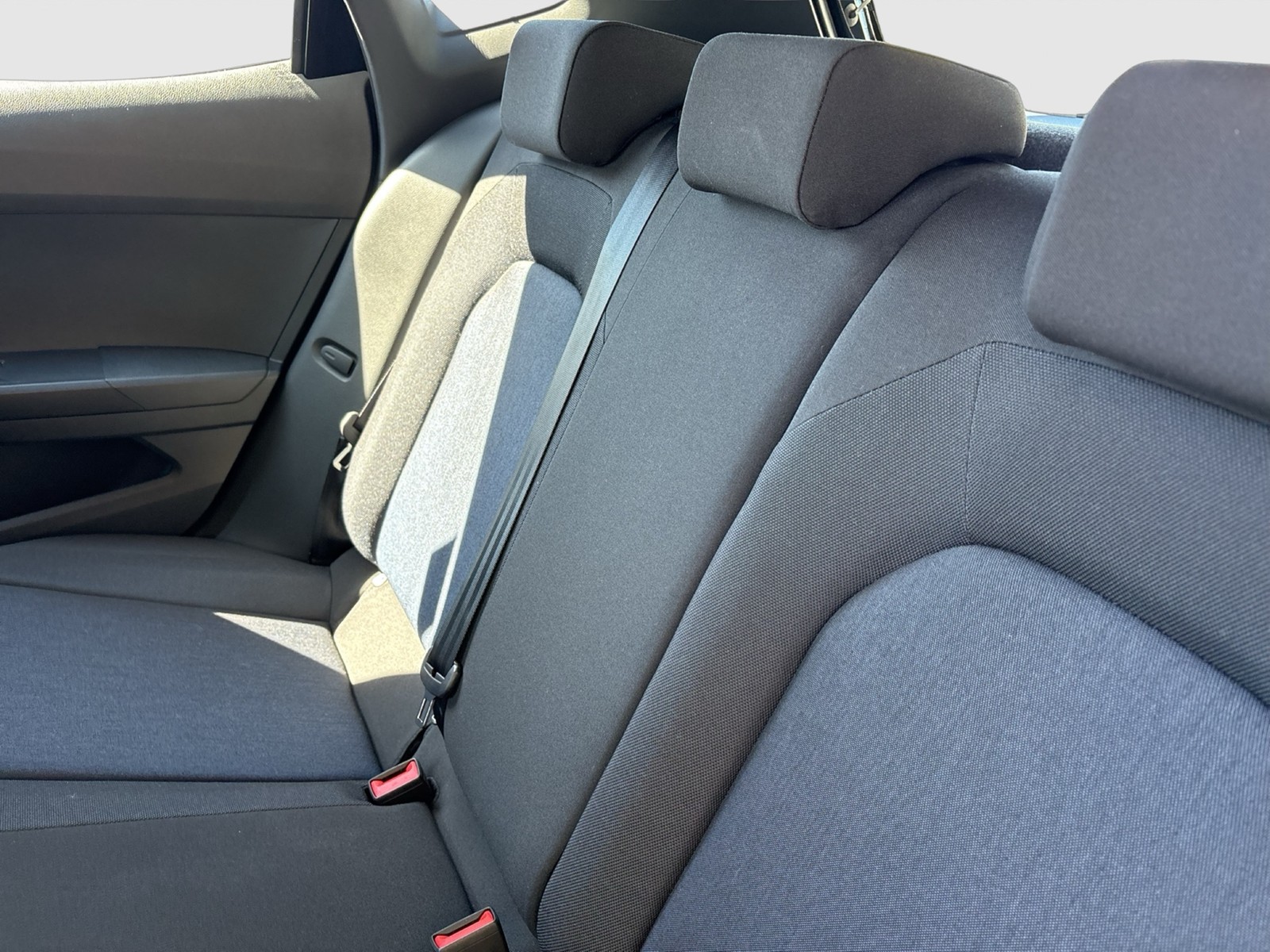 Seat Arona 1.0 FR KAMERA NAVI ALU17" VOLL-LED SITZHEIZ