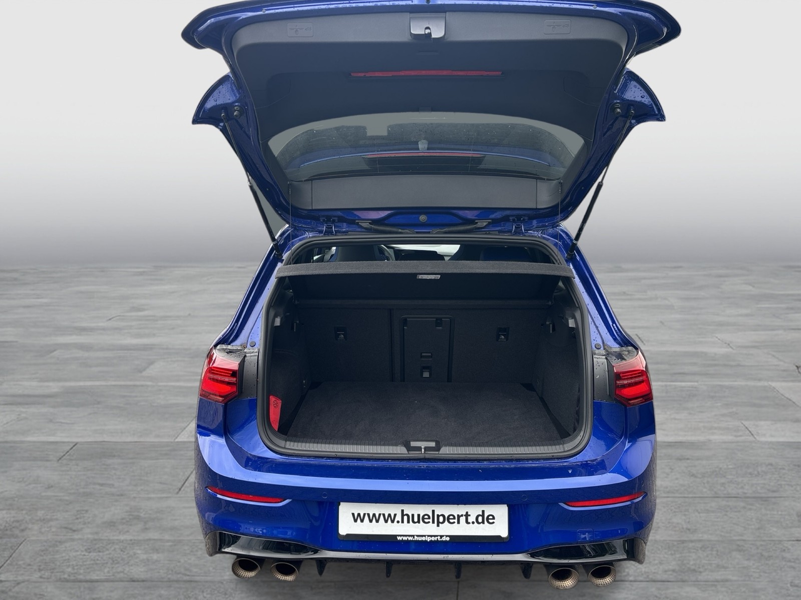 Volkswagen Golf 2.0 R 20YEARS 4X4 AKRAPOVIC LEDER PANO