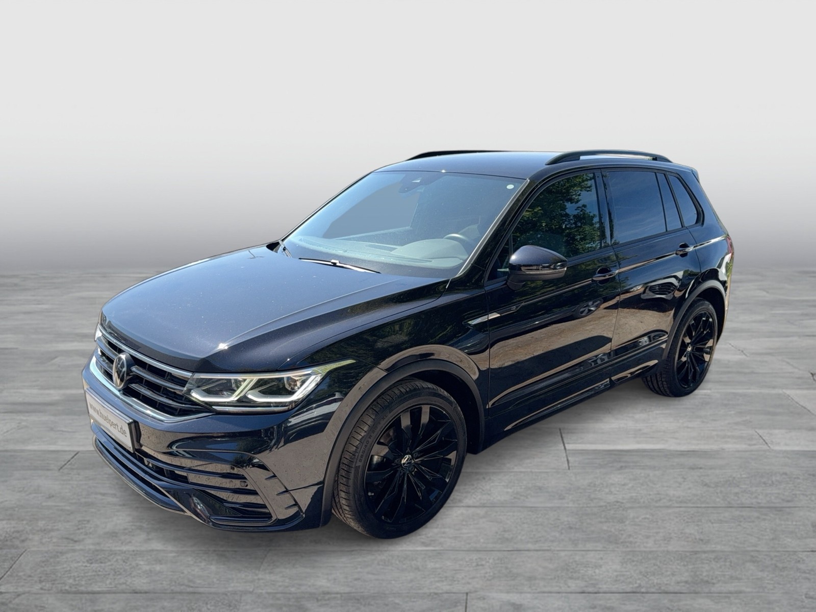 Volkswagen Tiguan 1.5 R-LINE BLACK STYLE HARMAN KARDON CAM