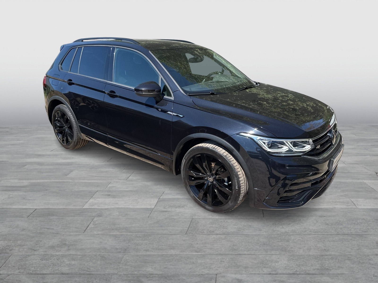 Volkswagen Tiguan 1.5 R-LINE BLACK STYLE HARMAN KARDON CAM