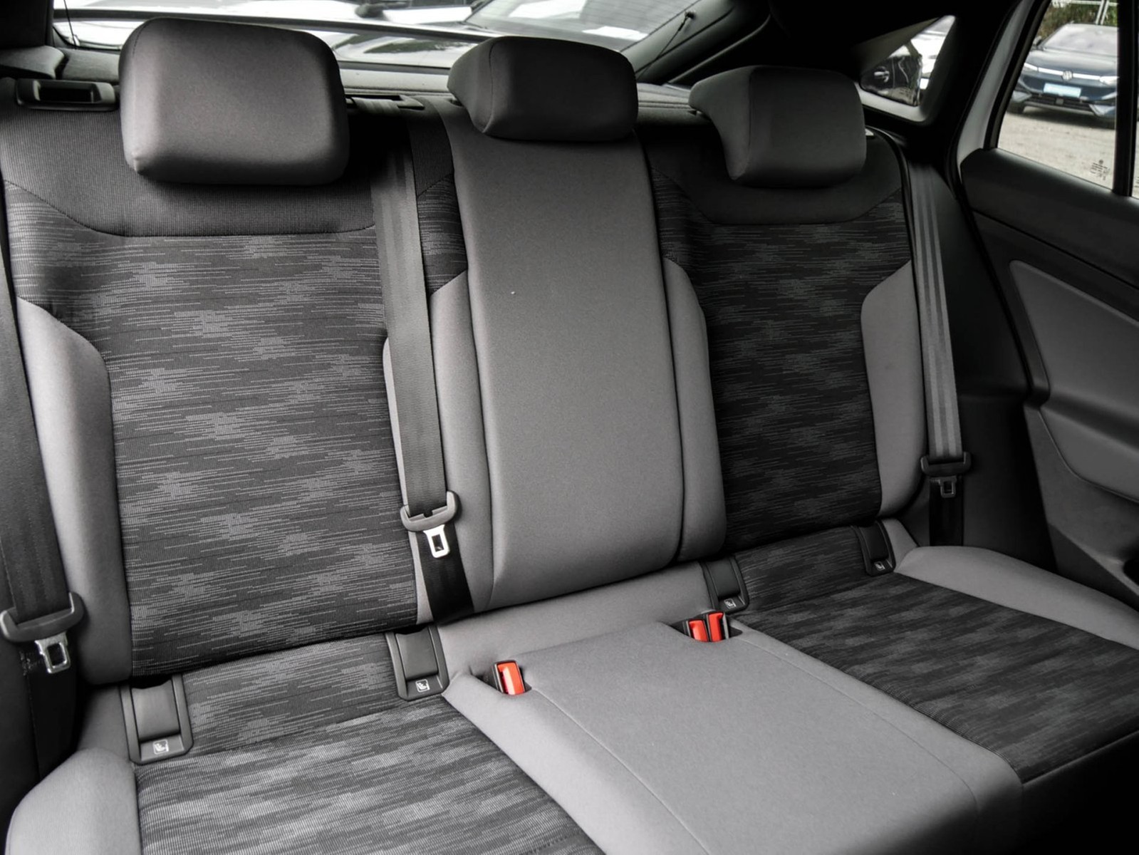 Volkswagen ID.5 PRO WÄRMEPUMPE ACC LM19 NAVI CARPLAY SITZHZ