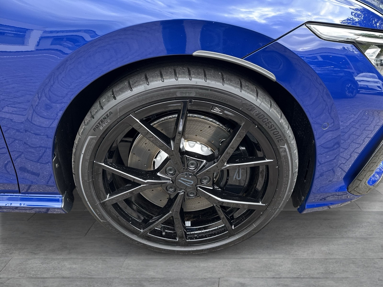 Volkswagen Golf R 4MOTION