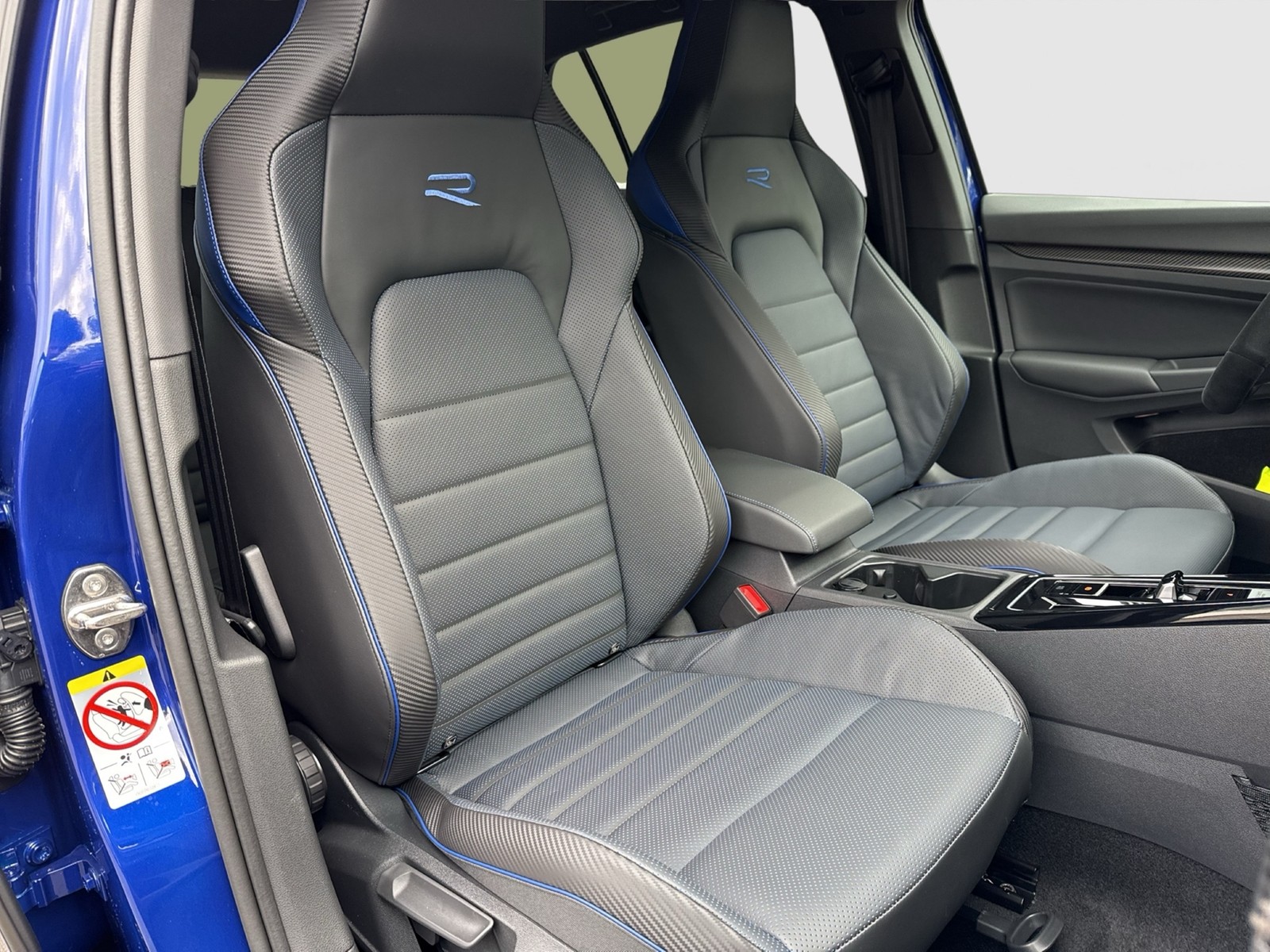 Volkswagen Golf R 4MOTION