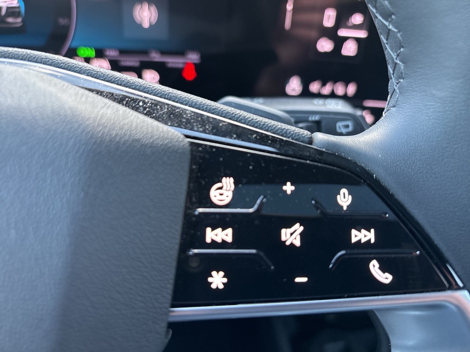 Audi Q6 e-tron quattro S LINE PANO B&O AHK 360CAM ACC