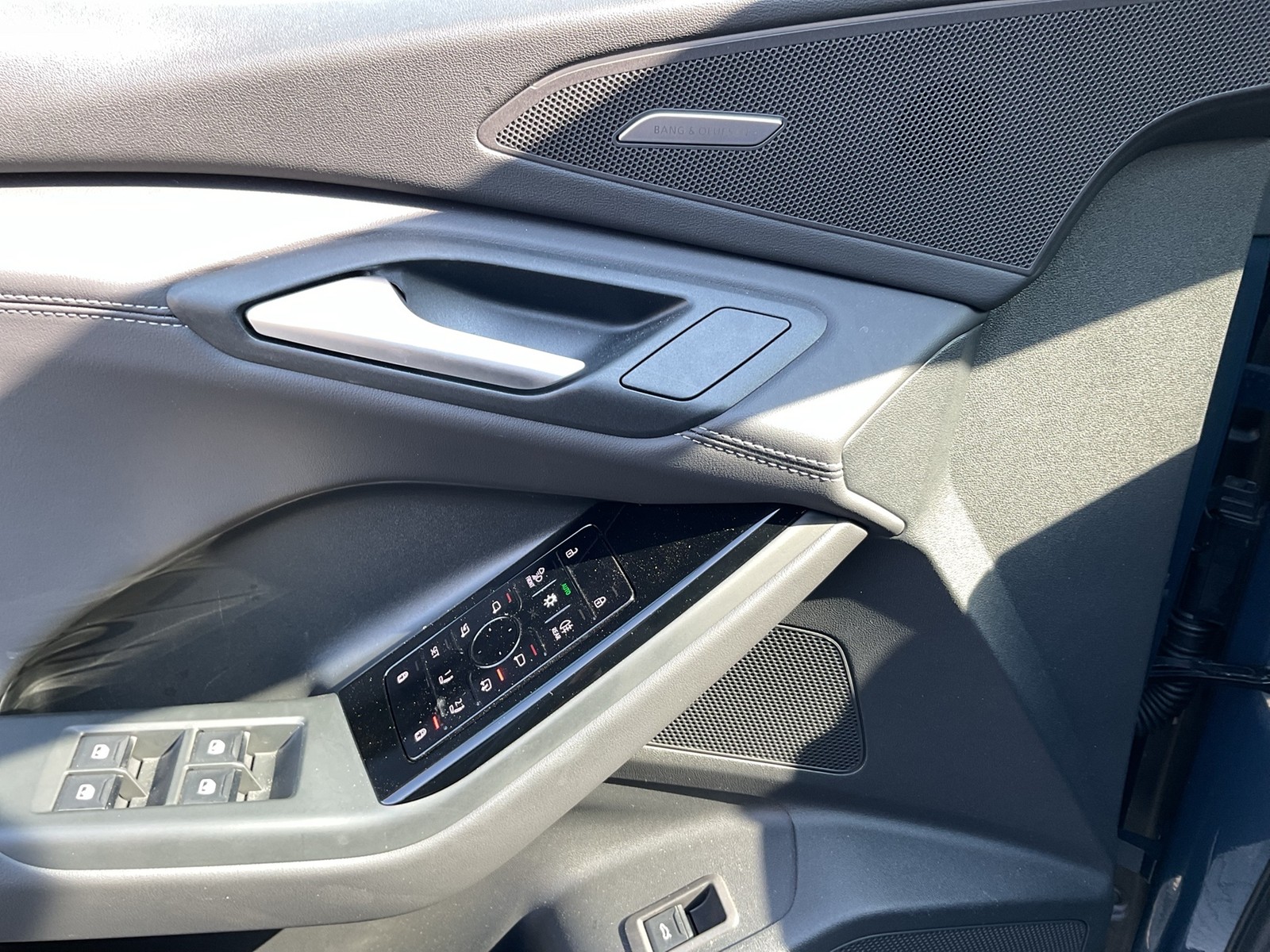 Audi Q6 e-tron quattro S LINE BLACKPAK PANO B&O AHK