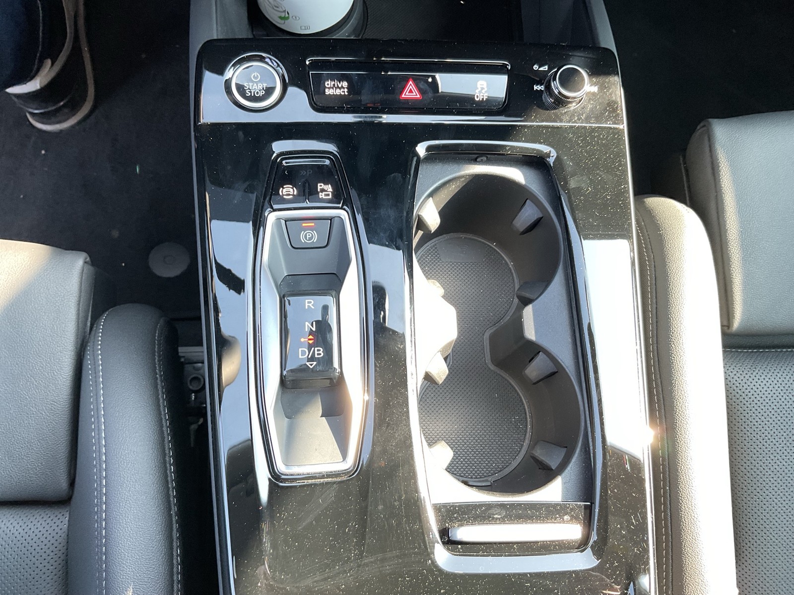 Audi Q6 e-tron quattro S LINE BLACKPAK PANO B&O AHK