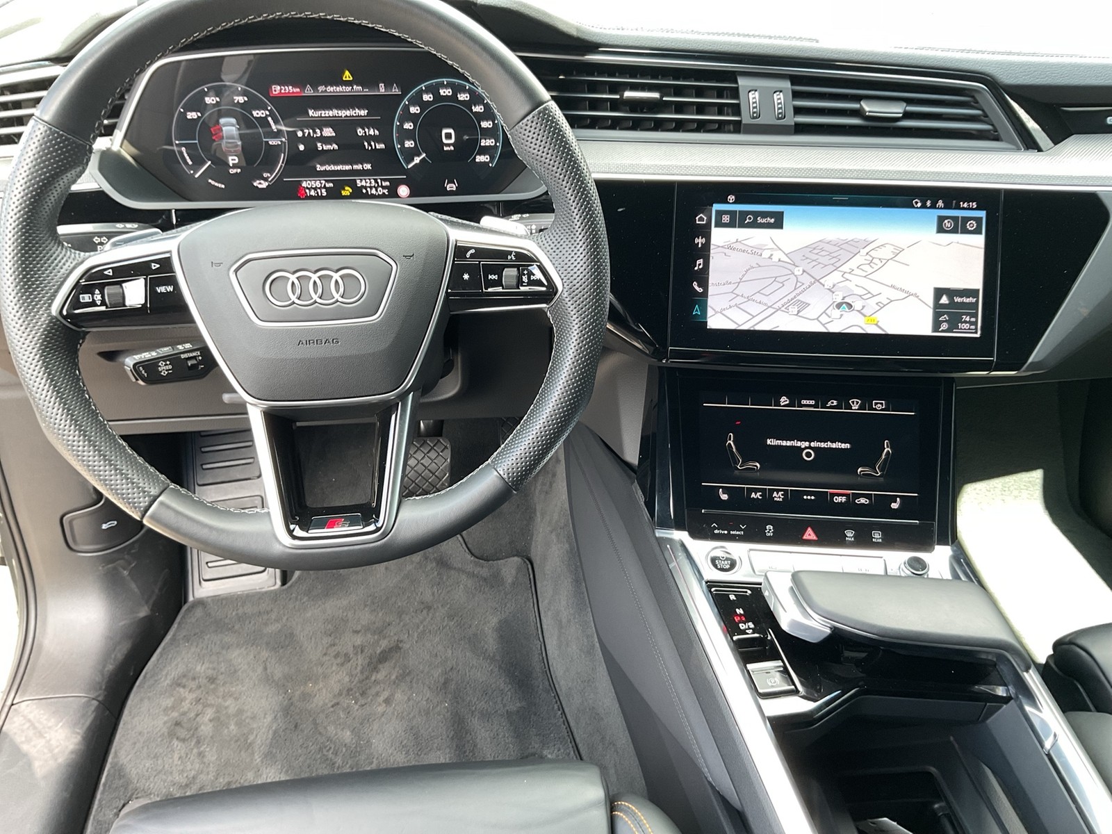 Audi e-tron Sportback 55 quattro S LINE B&O ACC LM22