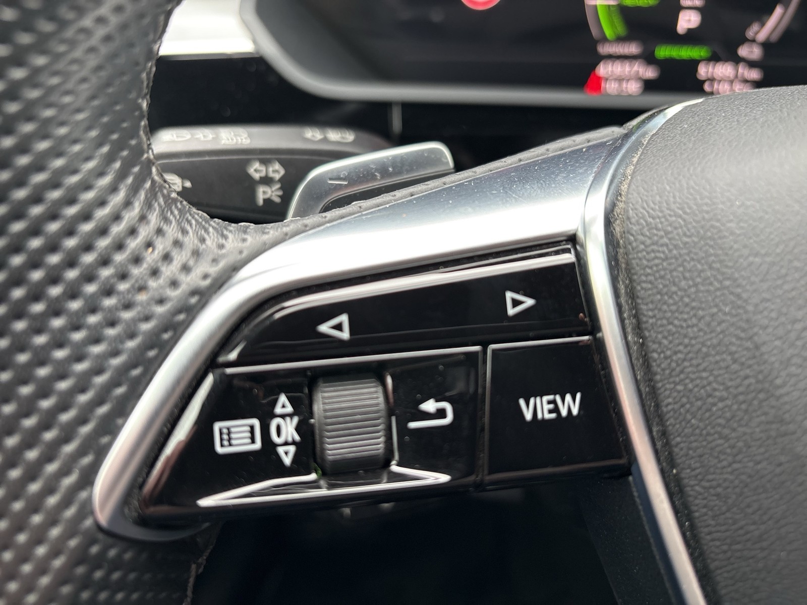 Audi e-tron Sportback 55 quattro S LINE AHK ACC LM21