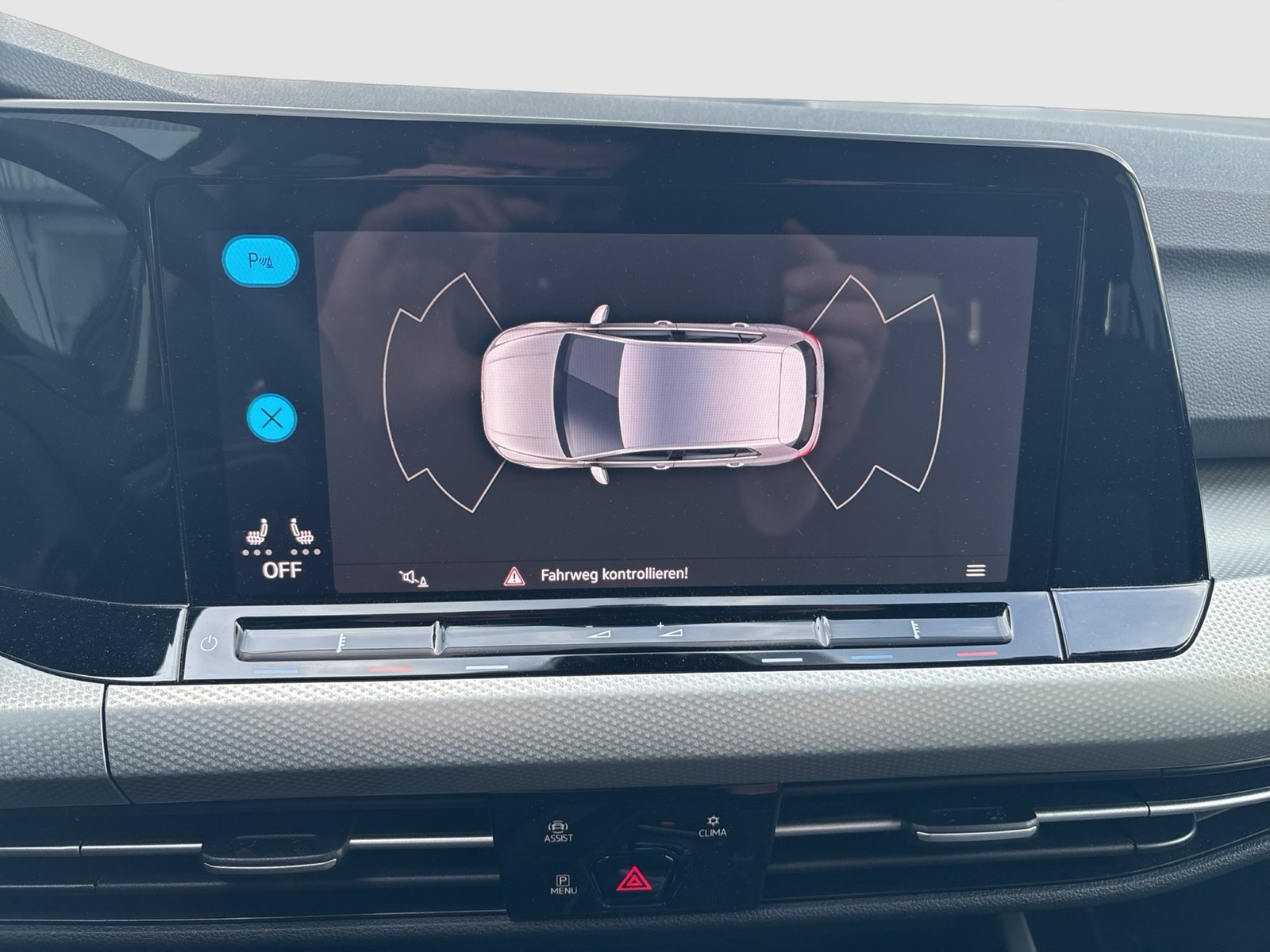 Volkswagen Golf VIII 1.0 eTSI MOVE CARPLAY ALU SITZHEIZUNG