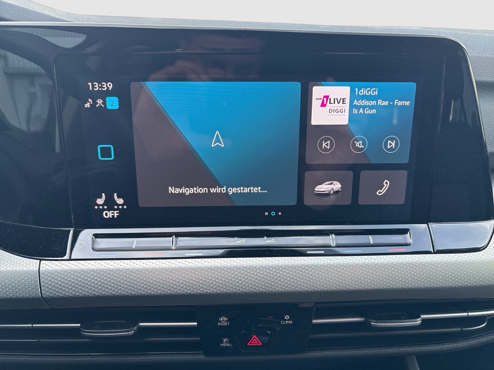 Volkswagen Golf VIII 1.0 eTSI MOVE CARPLAY ALU SITZHEIZUNG