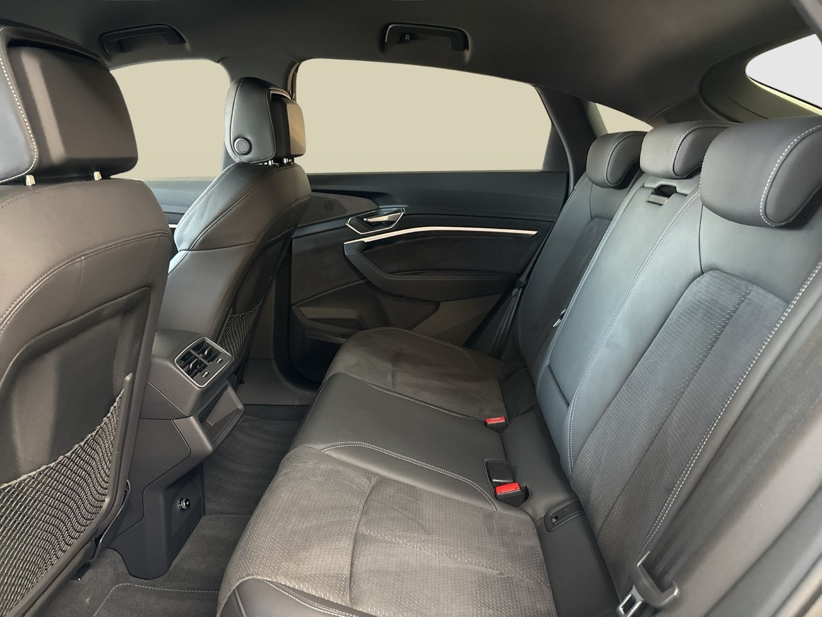 Audi e-tron Sportback 55 quattro S LINE B&O AHK LM21
