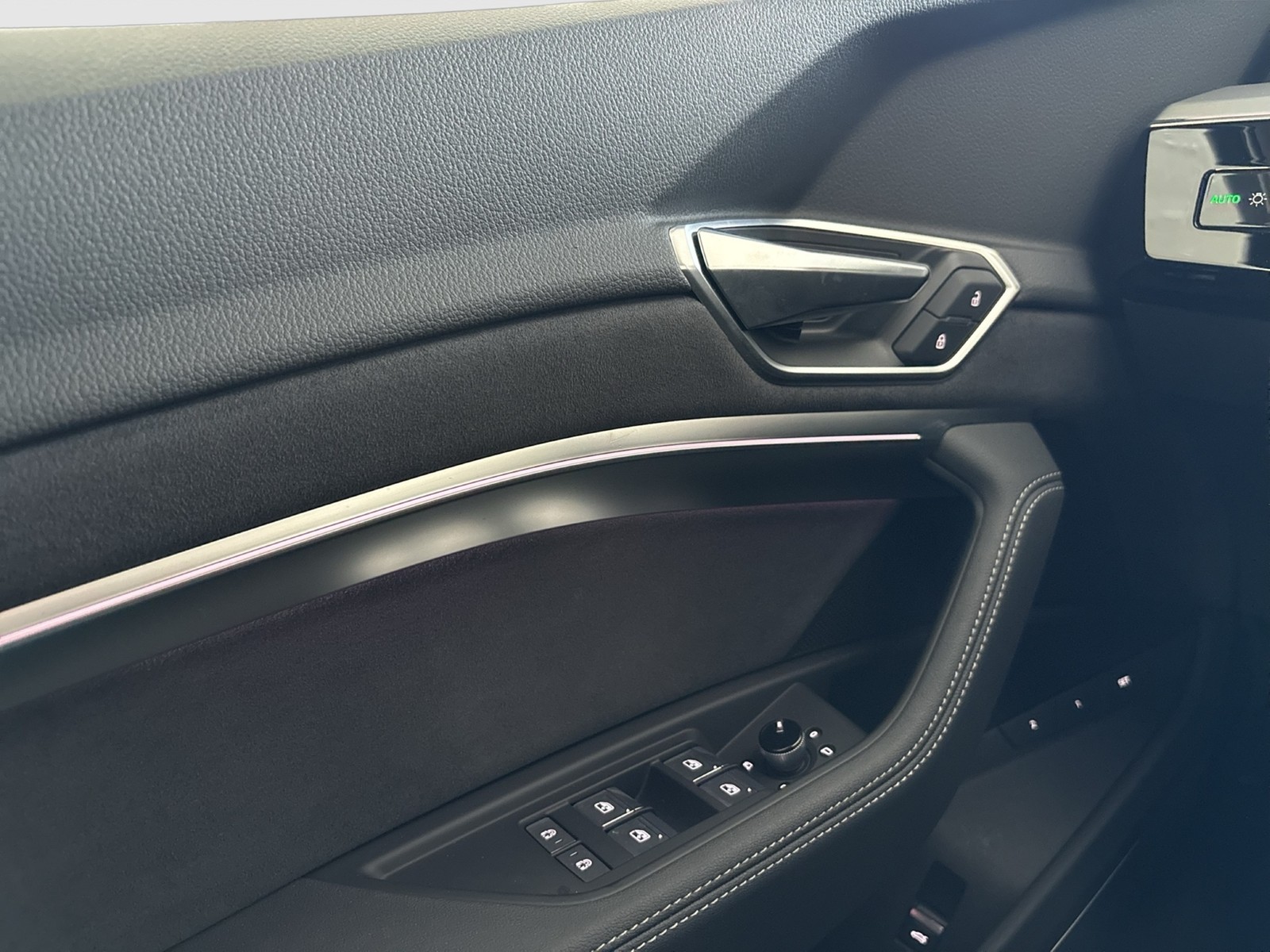 Audi e-tron Sportback 55 quattro S LINE B&O AHK LM21