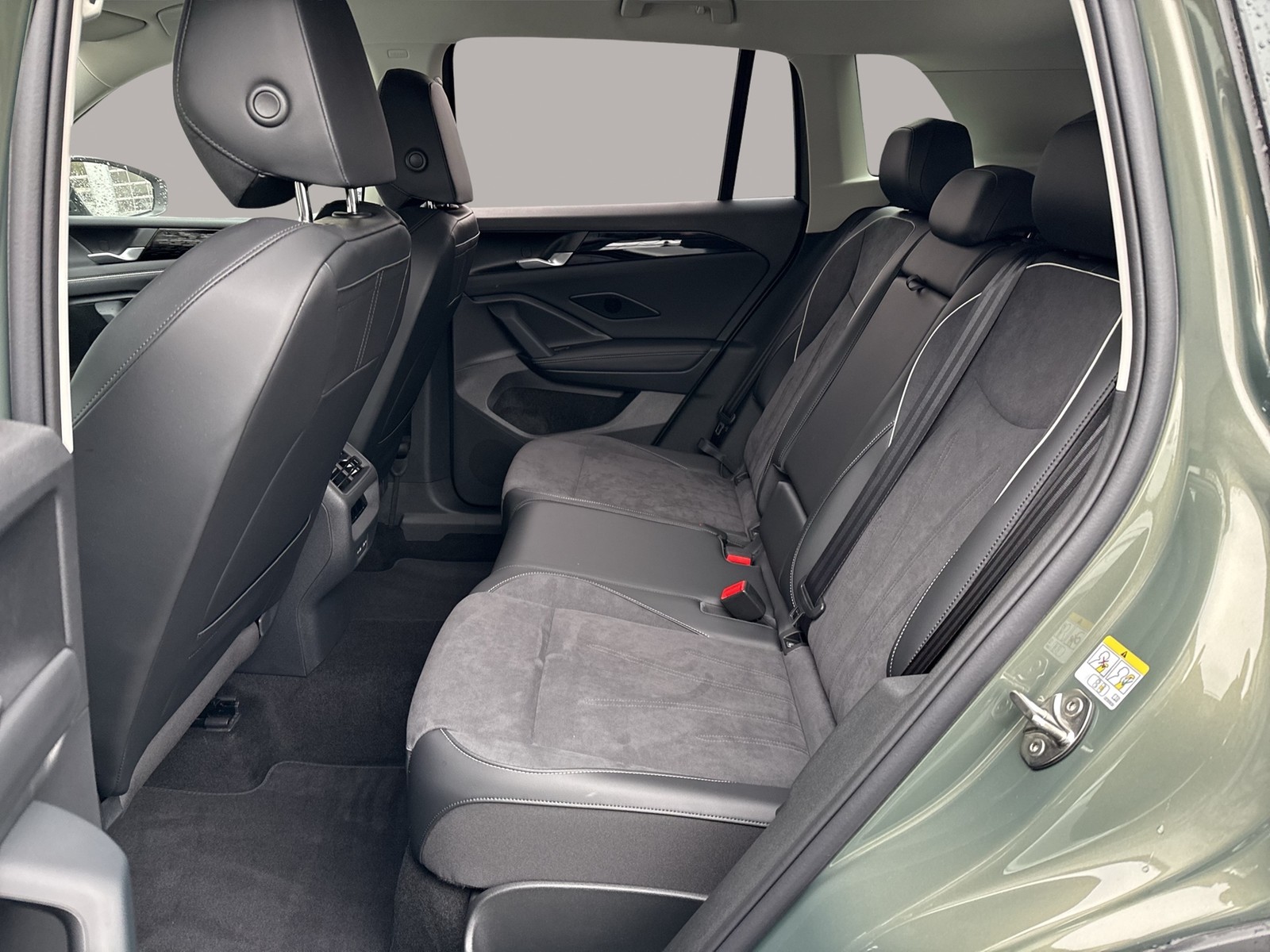 Volkswagen Tiguan 1.5 HYBRID ELEGANCE NEUES MODELL AHK CAM