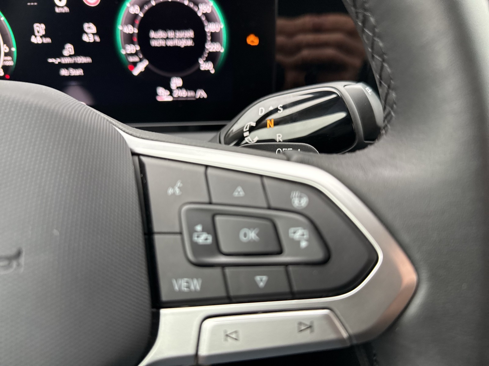 Volkswagen Tiguan 1.5 HYBRID ELEGANCE NEUES MODELL AHK CAM