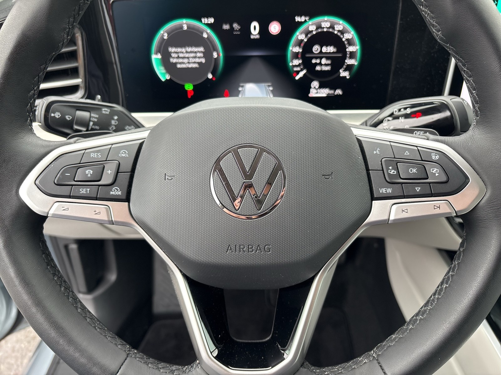 Volkswagen Passat Variant 2.0 ELEGANCE NEUES MODELL AHK CAM