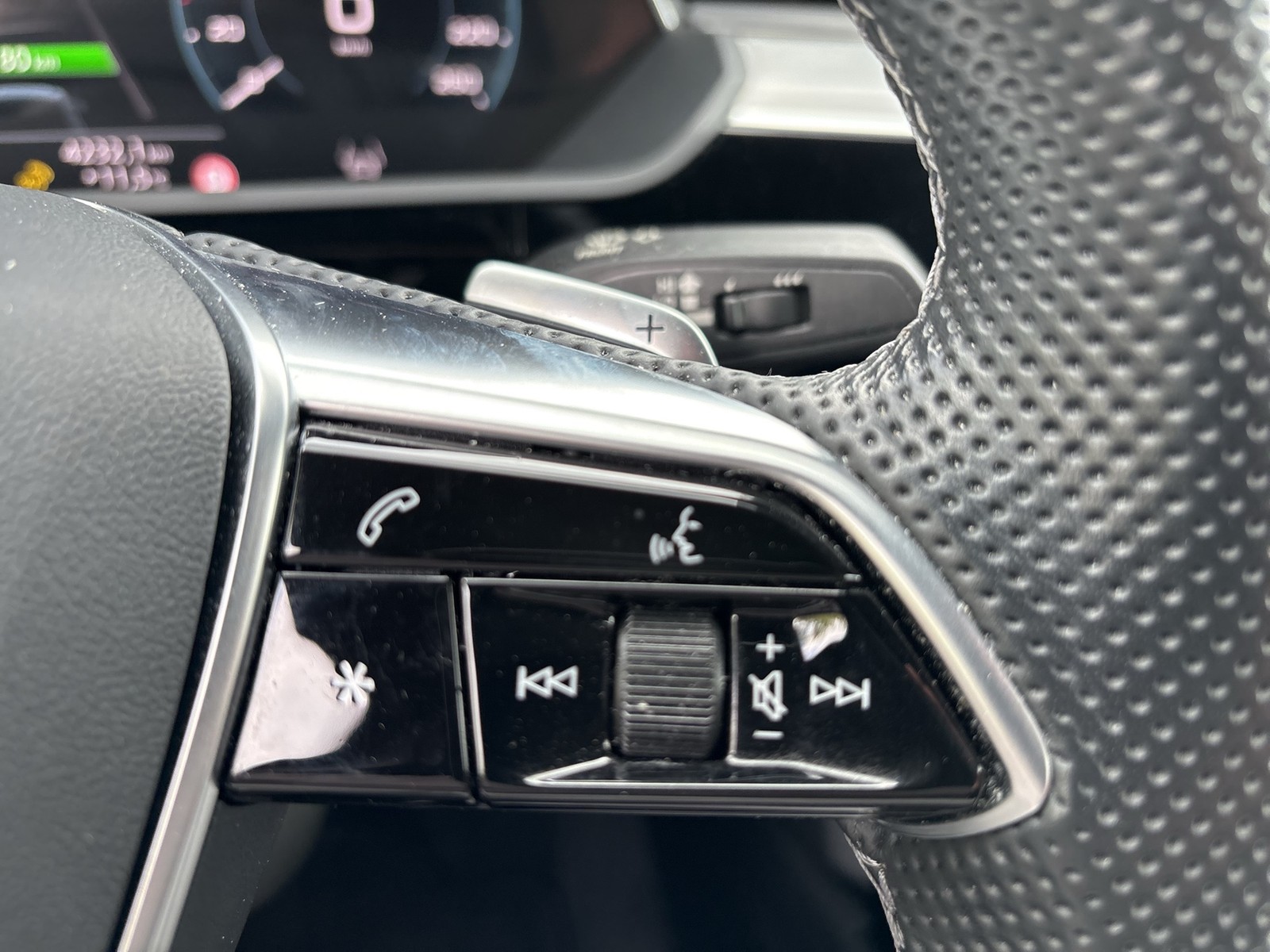 Audi e-tron Sportback 55 quattro S LINE CAM ACC LM21