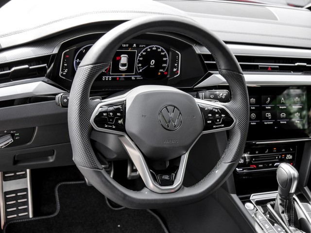 Volkswagen Arteon 2.0 R-LINE 4X4 PANO CAM NAVI LED LM18