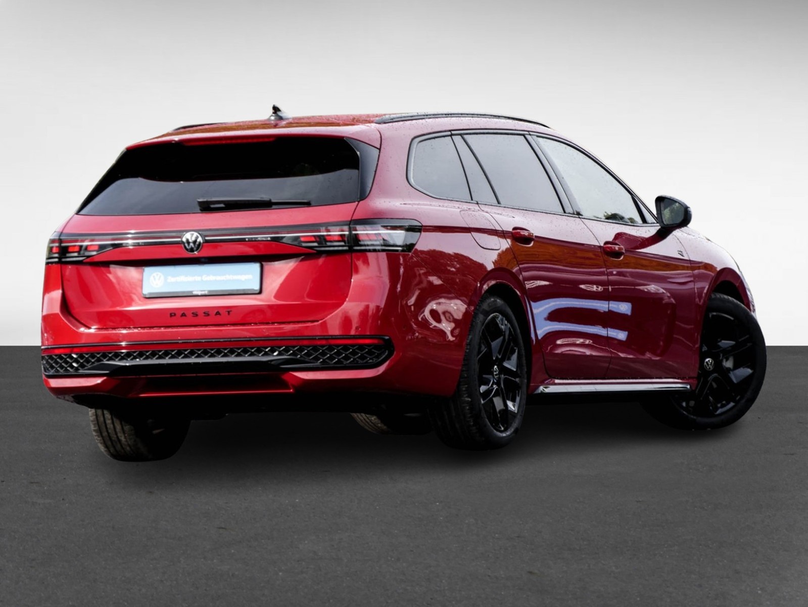 Volkswagen Passat Variant 2.0 R-LINE NEUES MODELL AHK CAM