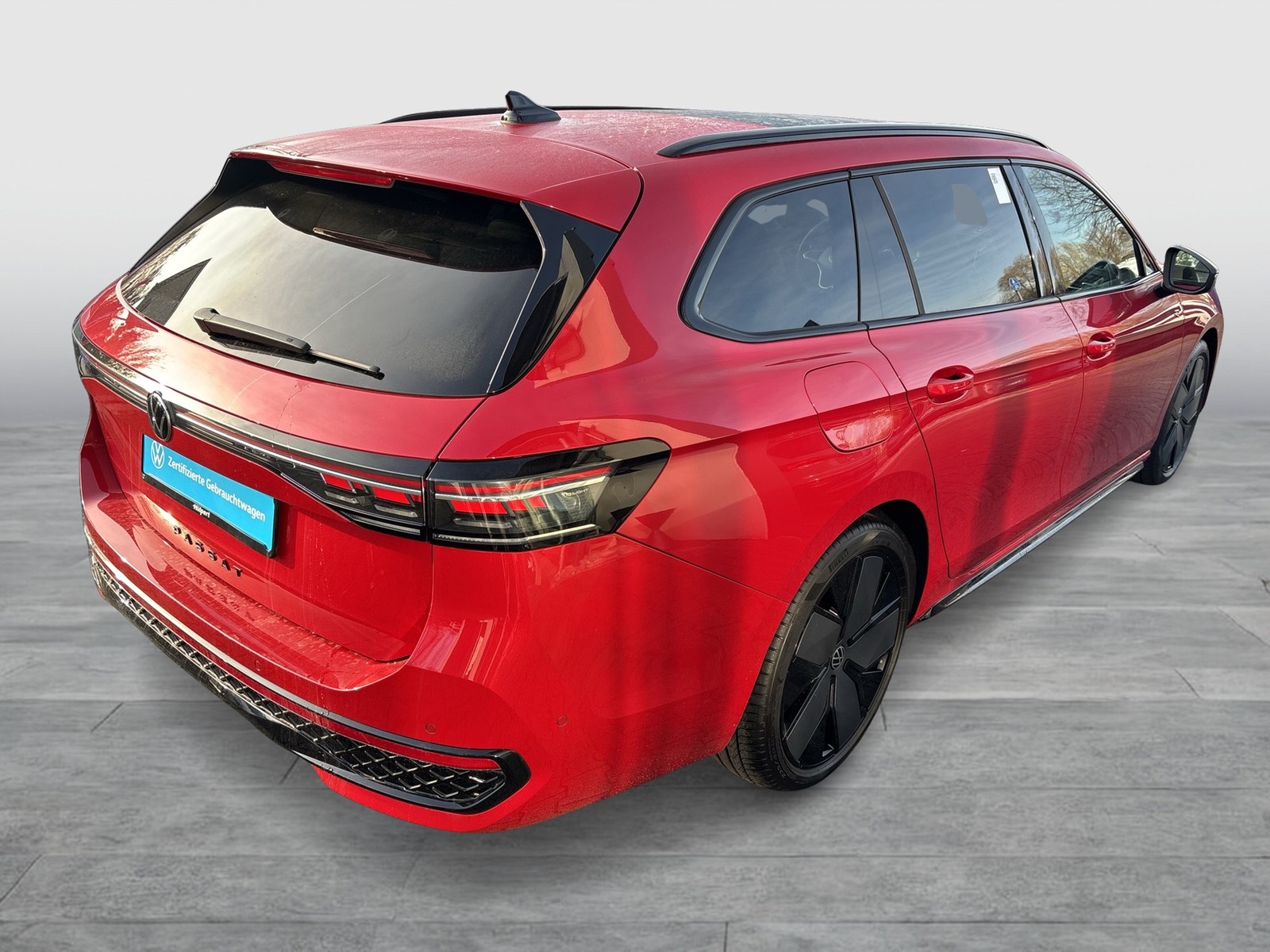 Volkswagen Passat Variant 2.0 R-LINE NEUESMODELL LEDER PANO