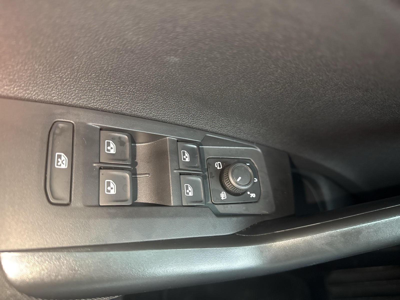 Volkswagen Taigo 1.0 LIFE CAM NAVI ALU CARPLAY SITZHEIZUNG