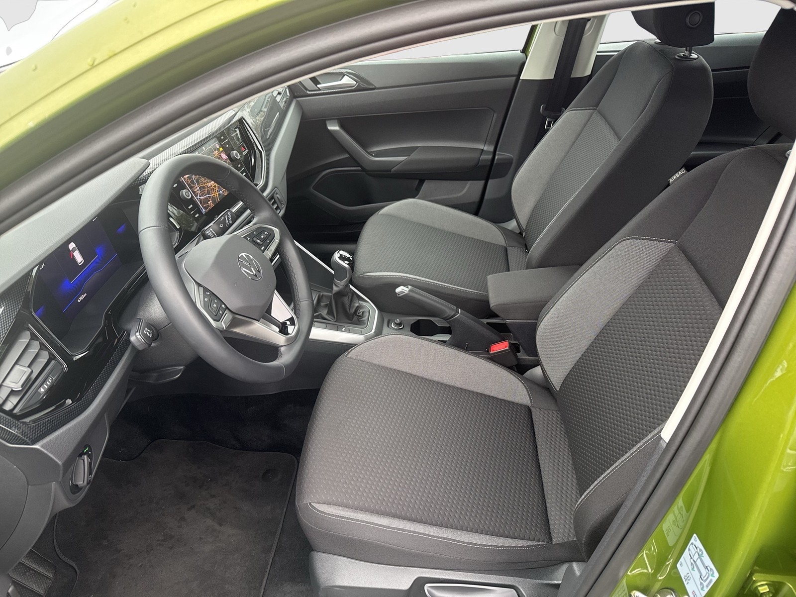 Volkswagen Taigo 1.0 LIFE CAM NAVI ALU CARPLAY SITZHEIZUNG