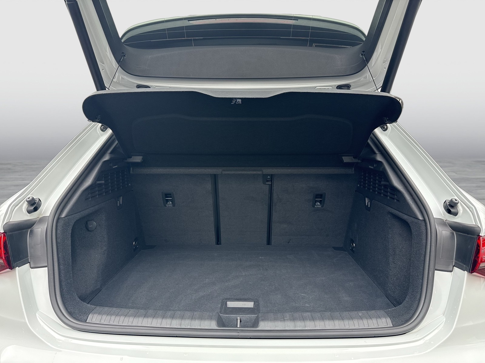 Audi A3 Sportback 35 TFSI S tronic S Line Kamera+Komfortpaket+Pano+Carbon+LED