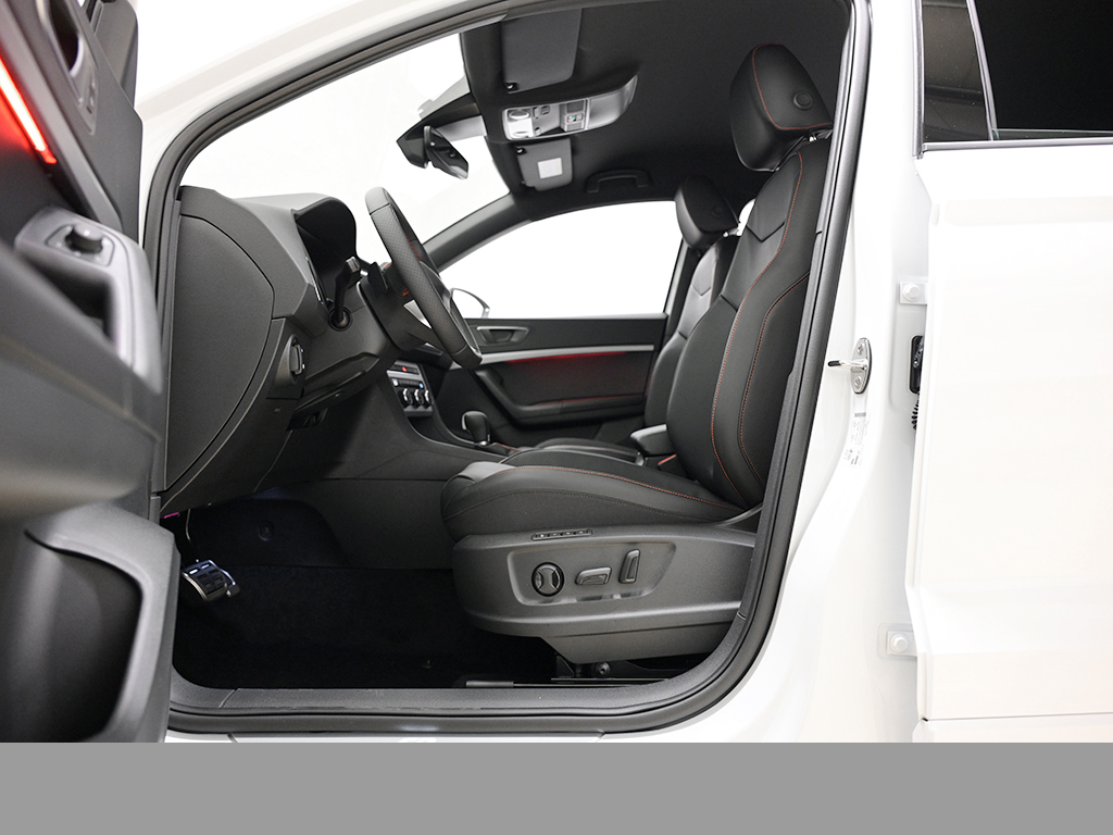 Seat Ateca 1.5 FR DSG TOPVIEW AHK-Vorb. NAV SHZ PDC