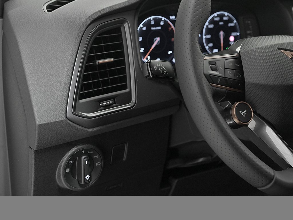 Cupra Ateca 2.0 VZ DSG 4DRIVE NAV ACC 360CAM PDC 19LM