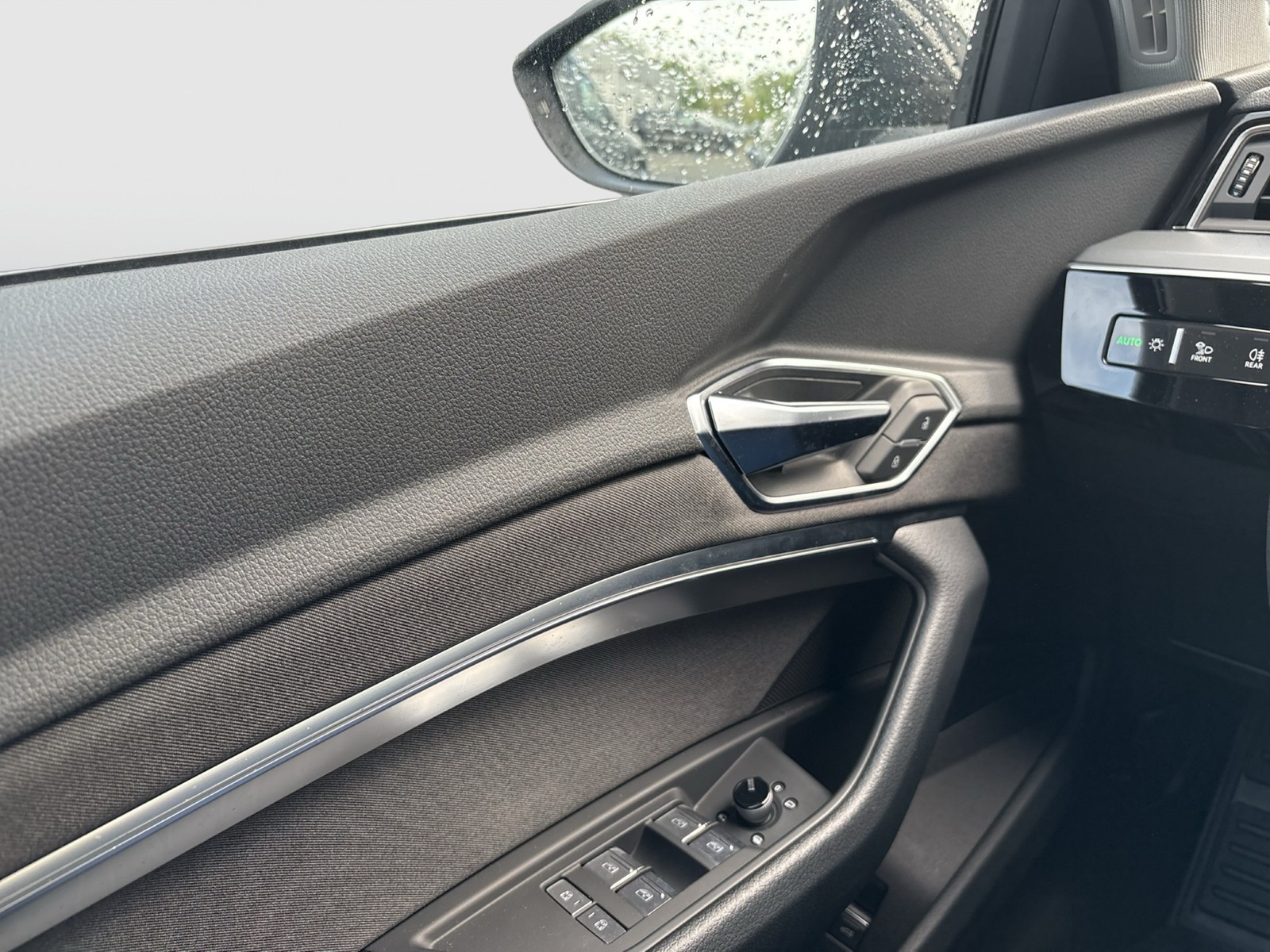 Audi e-tron Sportback 55 quattro AHK CAM LM19 NAVI+