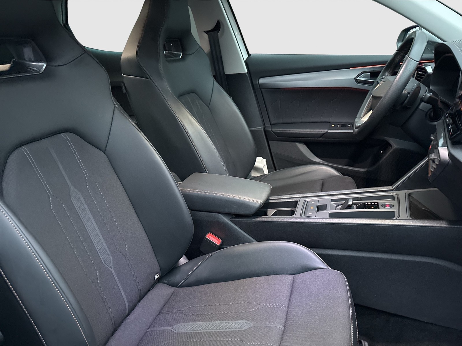 Cupra Formentor 1.4 HYBRID CAM ACC LM18 CARPLAY SITZHZ