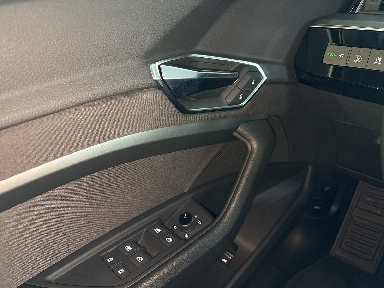 Audi e-tron Sportback 50 quattro 360°CAM LM19 NAVI+
