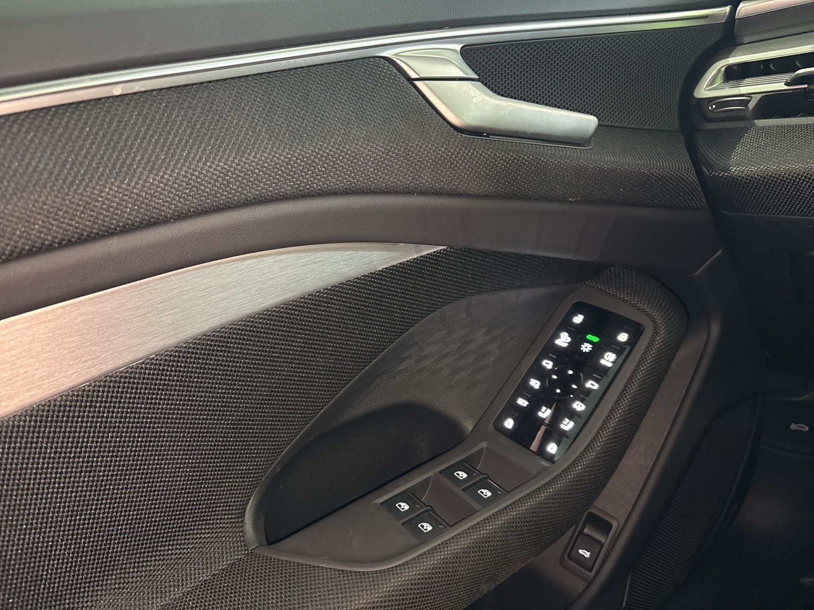 Audi A6 Avant quattro advanced TECH+ AHK 360°CAM
