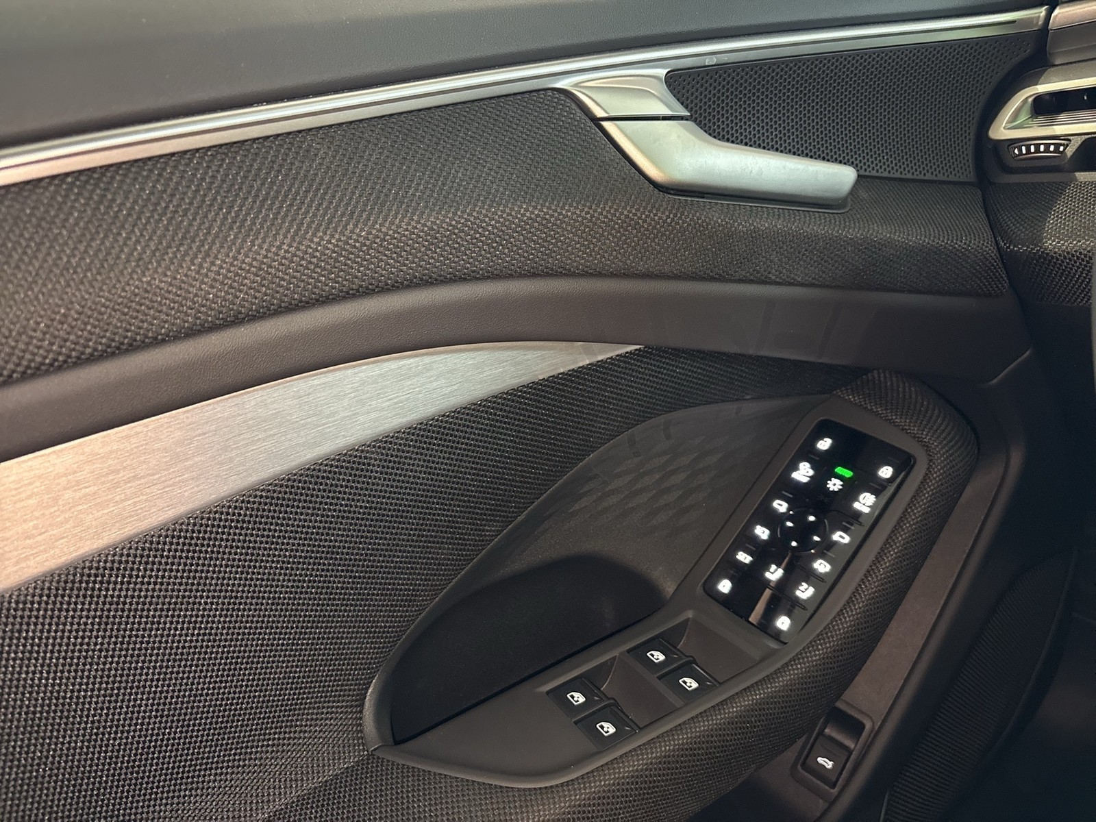 Audi A6 Avant quattro advanced TECH+ AHK 360°CAM