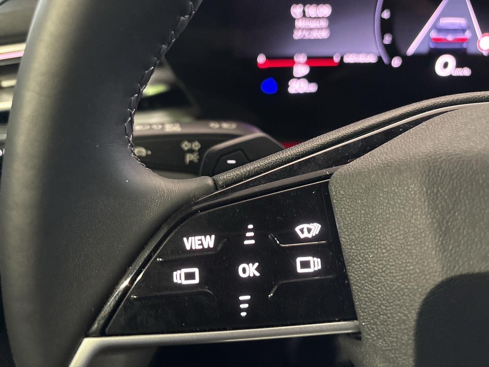 Audi A6 Avant quattro S LINE PANO B&O AHK 360CAM LM20