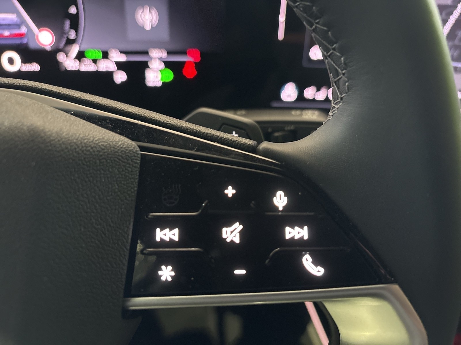 Audi A6 Avant quattro S LINE PANO B&O AHK 360CAM LM20