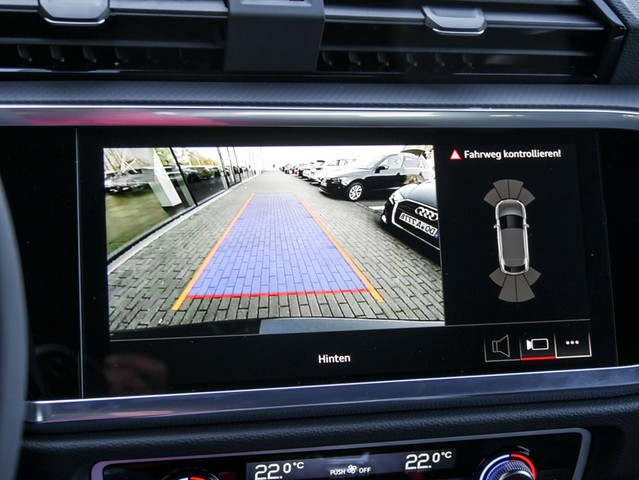 Audi Q3 Sportback 45 HYBRID S LINE BLACKPAK CAM LM19