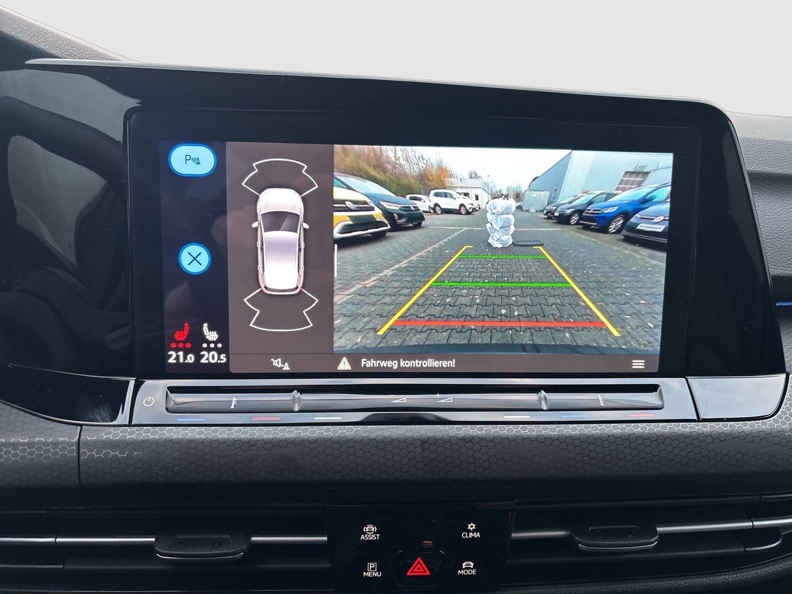 Volkswagen Golf VIII 2.0 GTI KAMERA NAVI SITZHEIZUNG