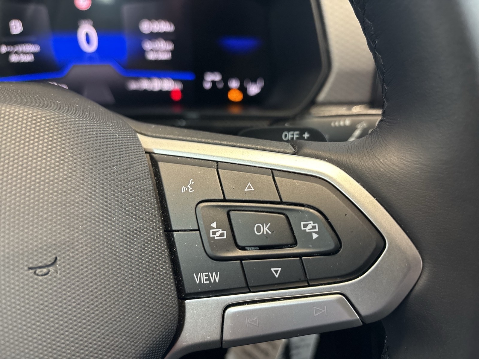 Volkswagen T-Cross 1.5 LIFE ACC LM17 NAVI CARPLAY SITZHEIZ.
