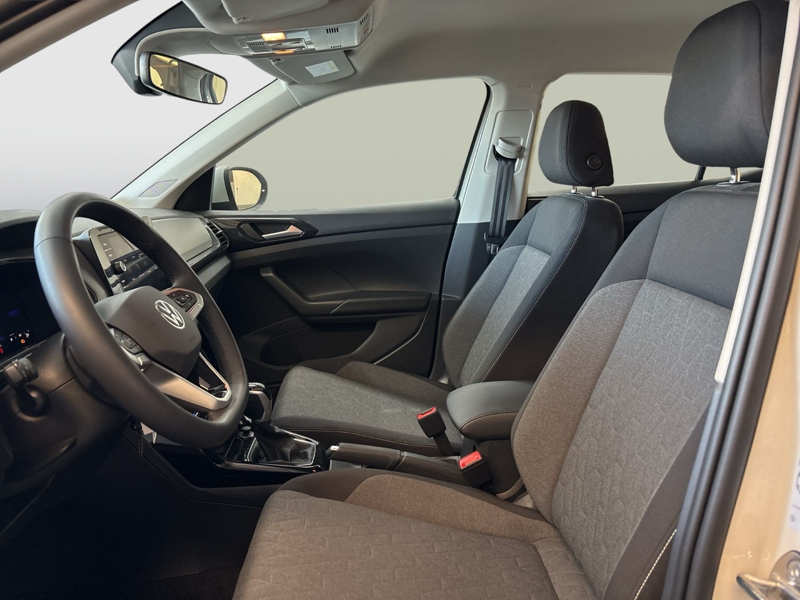 Volkswagen T-Cross 1.5 LIFE ACC LM17 NAVI CARPLAY SITZHEIZ.