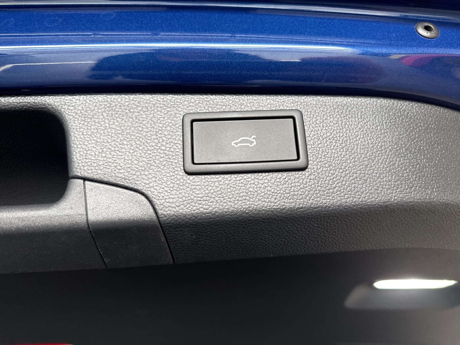 Volkswagen Passat Variant 1.5 HYBRID R-LINE BLACKSTYLE PANO